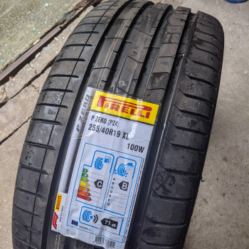 255/40R19 Pirelli P zero (PZ4) XL 100W vỏ lốp Xe: Volvo S90 2.0, Mercedes S550 AMG 2008 lốp trước new