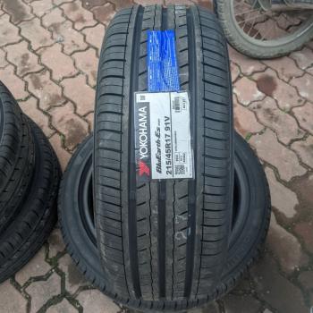 215/45R17 Yokohama Nhật vỏ lốp Xe: Acura ILX 2.0, Elantra GLS 1.8 AT, Hyundai i30 CW, Kia Cerato Signature 1.6AT 2.0 AT, Kia Forte, Kia K3, Toyota Altis 2.0V CVT