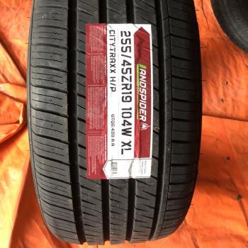 255/45R19 Landspider Citytraxx HP vỏ lốp Xe: Audi A8