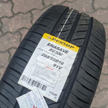Vỏ lốp 205/55R16 Dunlop EC300, vỏ lốp Xe: Audi A3, BMW 328i, Daewoo Magnus, Ford Focus 2.0, Ford Mondeo, Honda Civic 2.0, Hyundai Avante Elantra 1.6AT, Hyundai i30, Cerato Signature, Mazda 3 6, Mercedes C180 c200 C240 CLA2