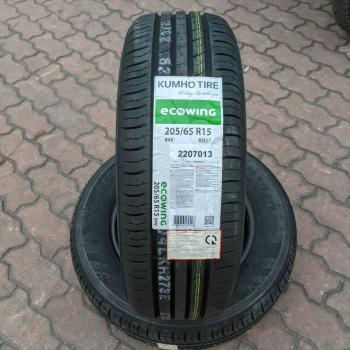 Vỏ lốp 205/65R15 94V KH27 KUMHO VIỆT NAM, vỏ lốp xe ô tô Lacetti SE nhập khẩu, Vỏ lốp xe ô tô Isuzu Hilander, Vỏ lốp xe ô tô Chevrolet Cruze LS 1.6, Vỏ lốp xe ô tô Camry 3.0, Vỏ lốp xe ô tô Toyota Innova E, G, V các đời trước 2016