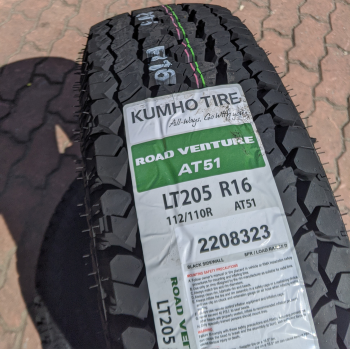 Vỏ lốp 205R16C 8PR AT51 KUMHO VIỆT NAM, vỏ lốp xe ô tô Isuzu D-Max 3.0, vỏ lốp xe ô tô Mitsubishi Triton 2.5MT, vỏ lốp xe ô tô Nissan Navara 2.5 MT